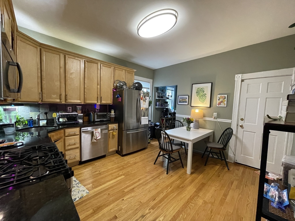 23 Forest Hills St, Boston, Massachusetts, 4 Bedrooms Bedrooms, 5 Rooms Rooms,1 BathroomBathrooms,Residential Lease,For Rent,Forest Hills St,73403250