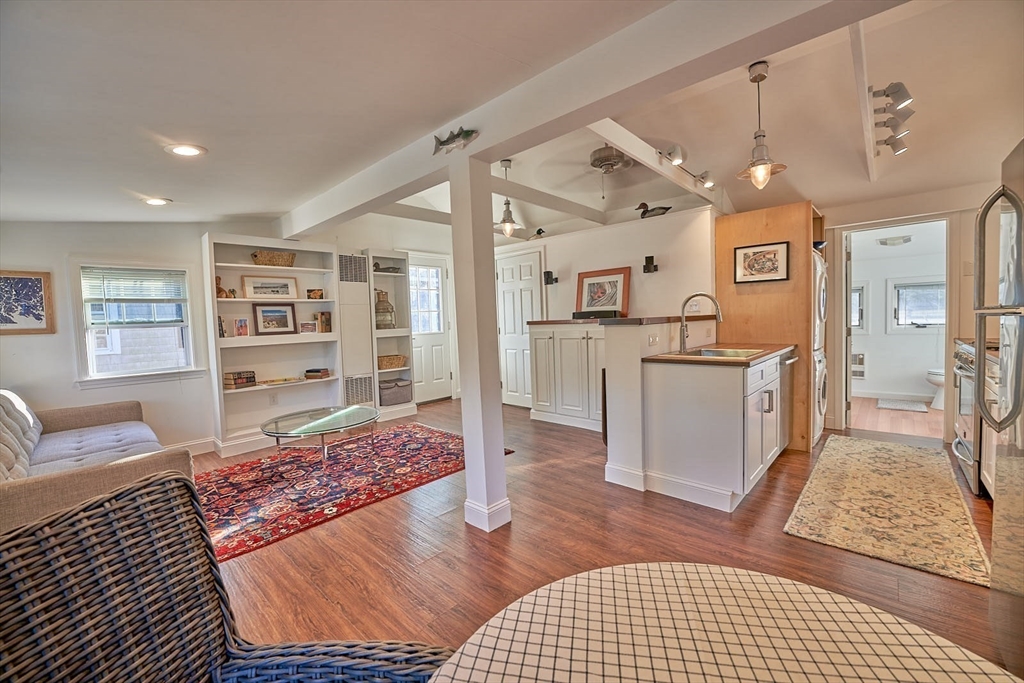 5 Gardonia St, Wareham, Massachusetts, 1 Bedroom Bedrooms, 3 Rooms Rooms,1 BathroomBathrooms,Residential,For Sale,Gardonia St,73417993