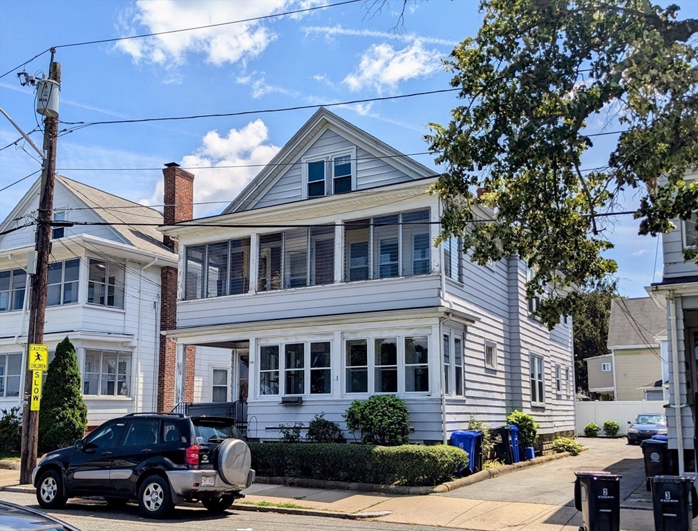 196-198 Malden St, Malden, Massachusetts, 4 Bedrooms Bedrooms, 11 Rooms Rooms,2 BathroomsBathrooms,Residential Income,For Sale,Malden St,73414975