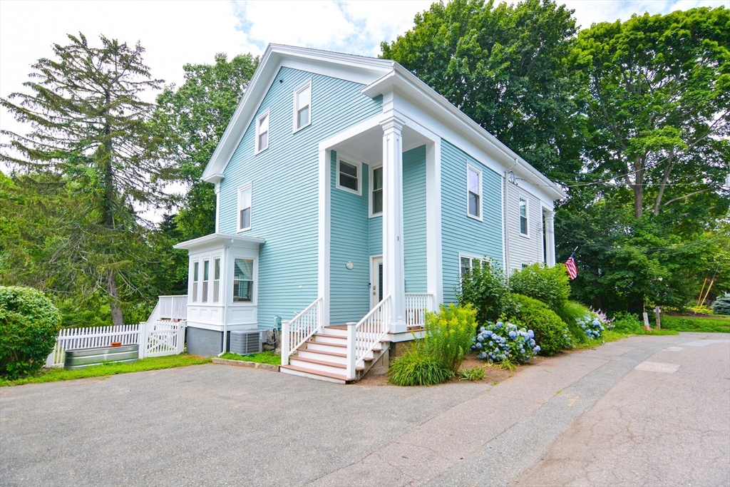 3 Abbot Ct., Marblehead, Massachusetts, 3 Bedrooms Bedrooms, 9 Rooms Rooms,3 BathroomsBathrooms,Residential Lease,For Rent,Abbot Ct.,73404924