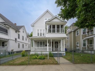 148-150 Oak Grove Ave, Springfield, Massachusetts, 7 Bedrooms Bedrooms, 16 Rooms Rooms,3 BathroomsBathrooms,Residential Income,For Sale,Oak Grove Ave,73415077