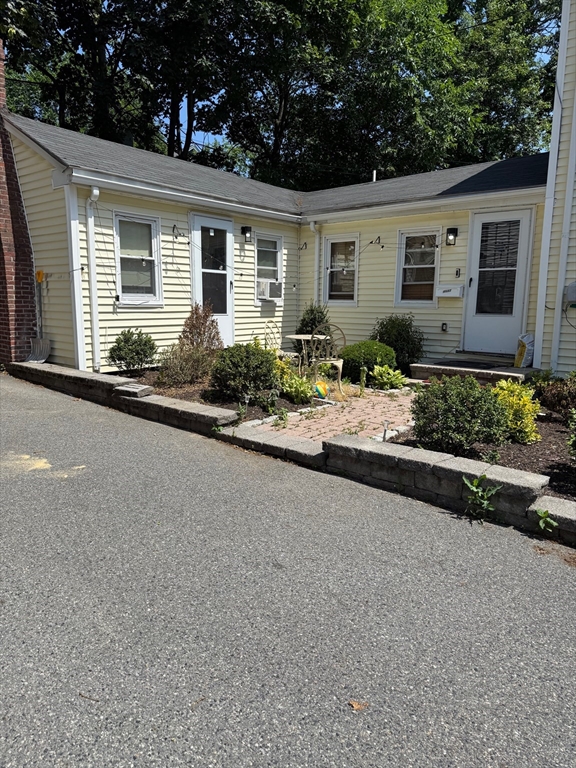 17 Downer Court, Boston, Massachusetts, 7 Bedrooms Bedrooms, 13 Rooms Rooms,4 BathroomsBathrooms,Residential Income,For Sale,Downer Court,73416810