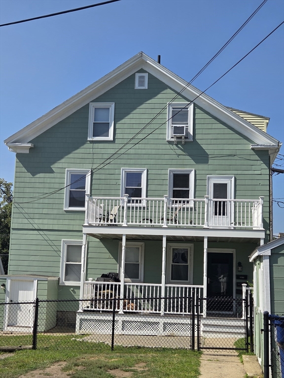 64 Tremont St, Salem, Massachusetts, 2 Bedrooms Bedrooms, 5 Rooms Rooms,1 BathroomBathrooms,Residential Lease,For Rent,Tremont St,73417704