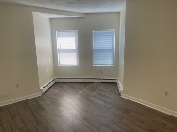 3 Godwin Pl, Everett, Massachusetts, 1 Bedroom Bedrooms, 3 Rooms Rooms,1 BathroomBathrooms,Residential Lease,For Rent,Godwin Pl,73394154