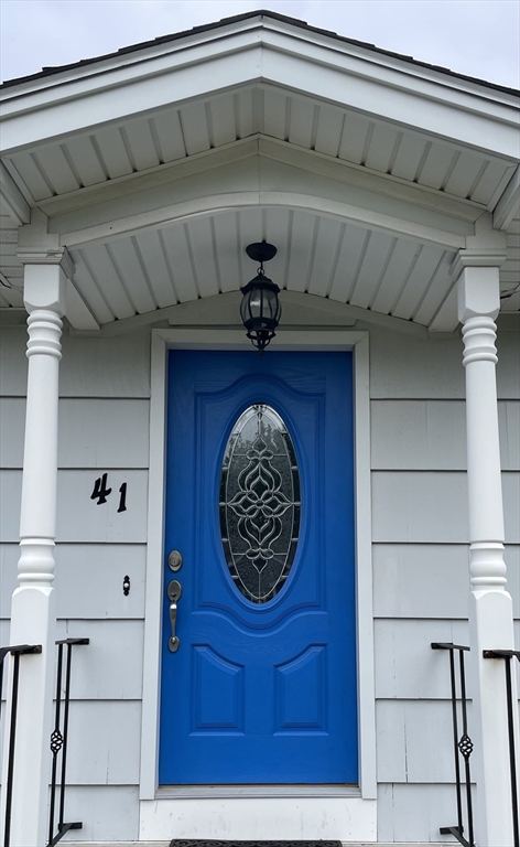 41 Roy St, Ludlow, Massachusetts, 3 Bedrooms Bedrooms, 7 Rooms Rooms,1 BathroomBathrooms,Residential,For Sale,Roy St,73399667