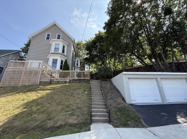 36 Broadway, Haverhill, Massachusetts, 6 Bedrooms Bedrooms, 14 Rooms Rooms,2 BathroomsBathrooms,Residential Income,For Sale,Broadway,73415930