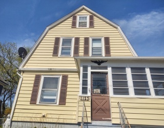 1123 S Broadway, East Providence, Rhode Island, 3 Bedrooms Bedrooms, 8 Rooms Rooms,2 BathroomsBathrooms,Residential,For Sale,S Broadway,73370095