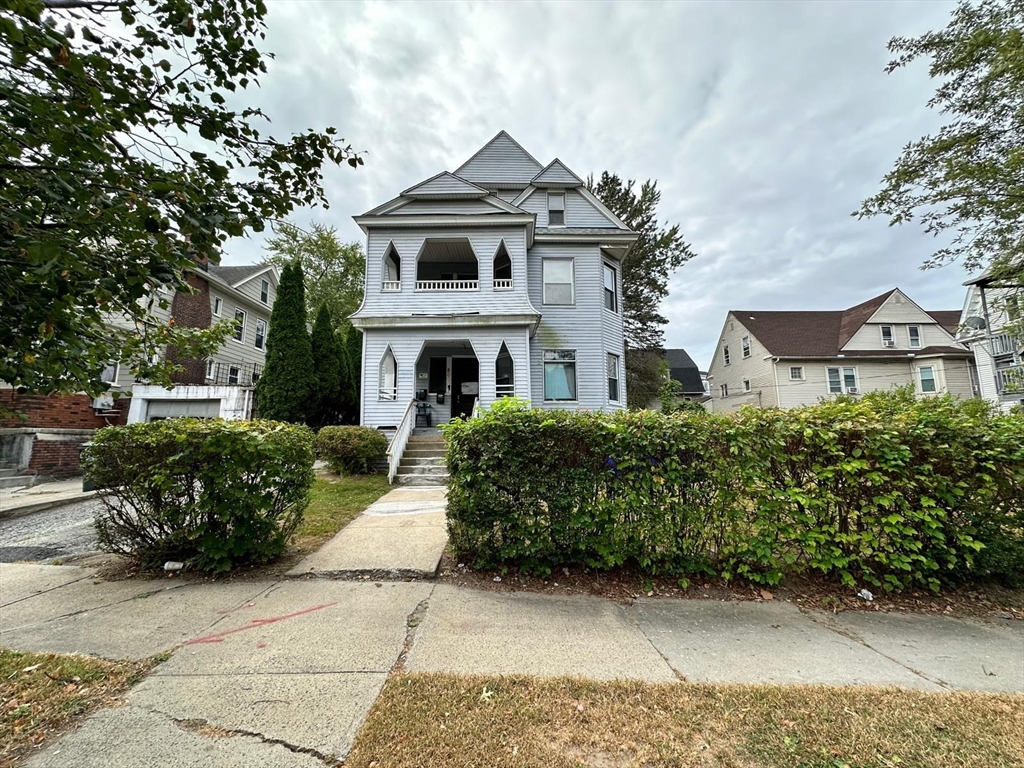 30 Forest Park Ave, Springfield, Massachusetts, 8 Bedrooms Bedrooms, 16 Rooms Rooms,3 BathroomsBathrooms,Residential Income,For Sale,Forest Park Ave,73350382