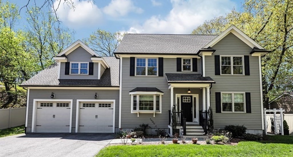 36 Vfw Parkway, Boston, Massachusetts, 4 Bedrooms Bedrooms, 9 Rooms Rooms,3 BathroomsBathrooms,Residential Lease,For Rent,Vfw Parkway,73432154