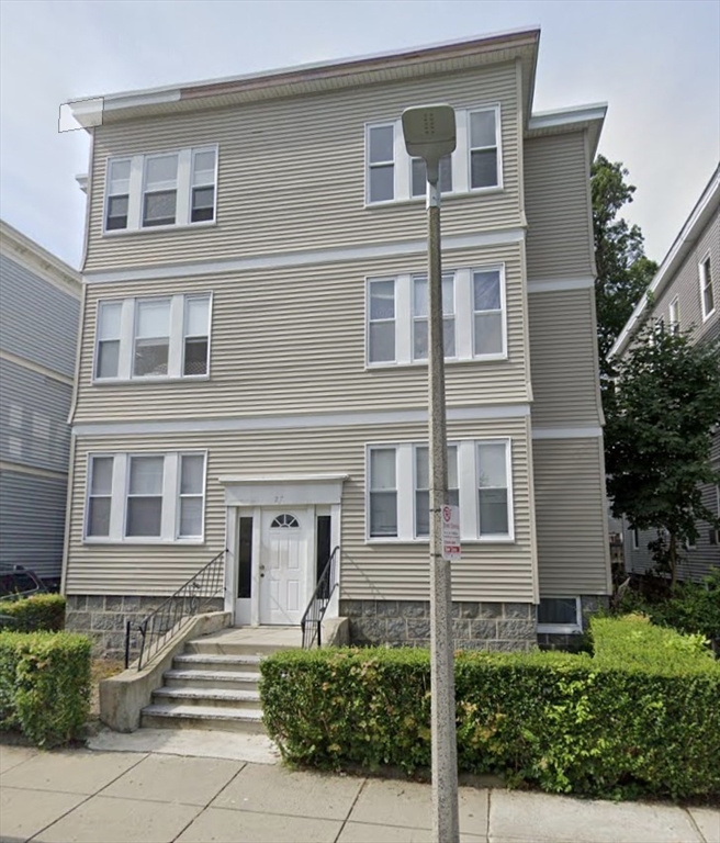 25 Hosmer St, Boston, Massachusetts, 2 Bedrooms Bedrooms, 5 Rooms Rooms,1 BathroomBathrooms,Residential Lease,For Rent,Hosmer St,73424328