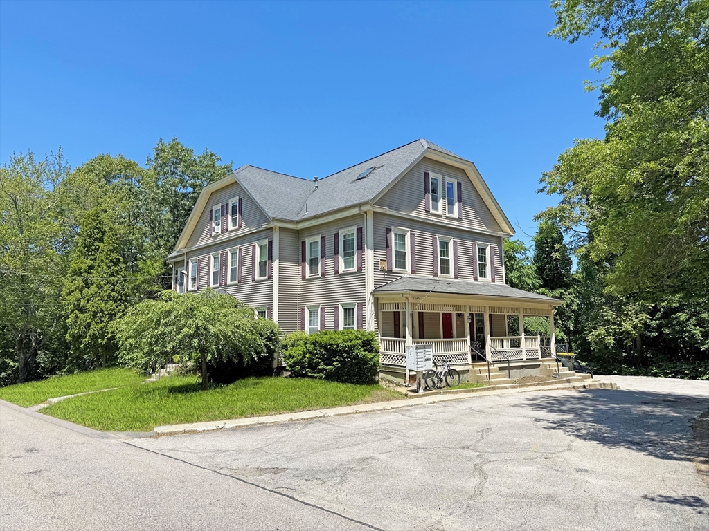 338 Summer St, Franklin, Massachusetts, 12 Bedrooms Bedrooms, 29 Rooms Rooms,11 BathroomsBathrooms,Residential Income,For Sale,Summer St,73405071