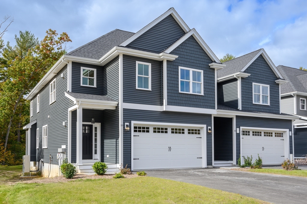 43 Thomas Mann Circle, Norfolk, Massachusetts, 3 Bedrooms Bedrooms, 6 Rooms Rooms,2.5 BathroomsBathrooms,Residential,For Sale,Thomas Mann Circle,73363232