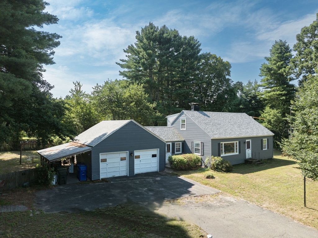 58 Bennett Rd, Hampden, Massachusetts, 4 Bedrooms Bedrooms, 6 Rooms Rooms,2 BathroomsBathrooms,Residential,For Sale,Bennett Rd,73415362