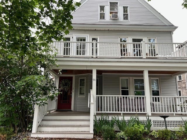 911 Broadway, Somerville, Massachusetts, 3 Bedrooms Bedrooms, 6 Rooms Rooms,1 BathroomBathrooms,Residential Lease,For Rent,Broadway,73391350