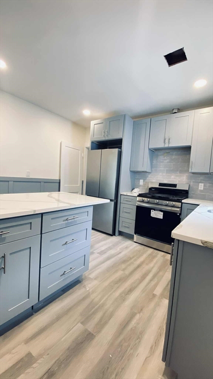 96 Brayton Rd, Boston, Massachusetts, 4 Bedrooms Bedrooms, 6 Rooms Rooms,2.5 BathroomsBathrooms,Residential Lease,For Rent,Brayton Rd,73406674