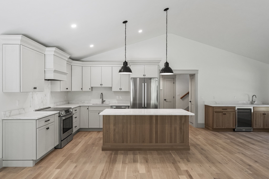 46 Sandwich Road, Plymouth, Massachusetts, 2 Bedrooms Bedrooms, 8 Rooms Rooms,2.5 BathroomsBathrooms,Residential,For Sale,Sandwich Road,73336231