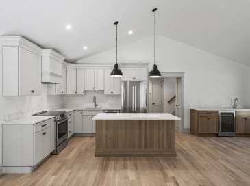 46 Sandwich Road, Plymouth, Massachusetts, 2 Bedrooms Bedrooms, 8 Rooms Rooms,2.5 BathroomsBathrooms,Residential,For Sale,Sandwich Road,73336231