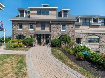 152 Water St, Danvers, Massachusetts, 3 Bedrooms Bedrooms, 6 Rooms Rooms,3 BathroomsBathrooms,Residential Lease,For Rent,Water St,73429012