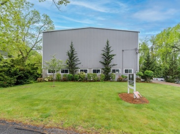 31 Garage Rd, Sunderland, Massachusetts, ,Commercial Sale,For Sale,Garage Rd,73376878 31 Garage Rd, Sunderland, Massachusetts, ,Commercial Sale,For Sale,Garage Rd,73376878