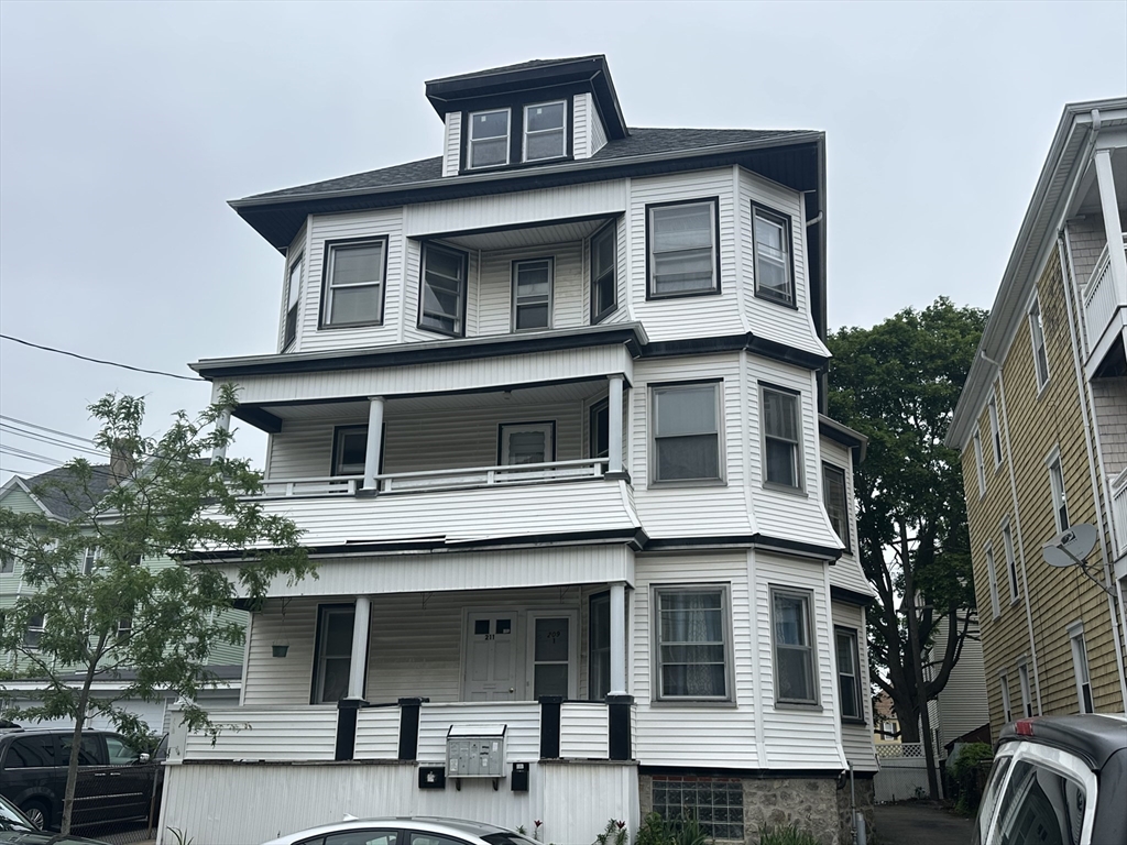 209-211 Eugenia St., New Bedford, Massachusetts, 11 Bedrooms Bedrooms, 22 Rooms Rooms,5 BathroomsBathrooms,Residential Income,For Sale,Eugenia St.,73390868