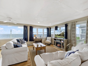 125 Seaview Dr, Plymouth, Massachusetts, 3 Bedrooms Bedrooms, 10 Rooms Rooms,2 BathroomsBathrooms,Residential,For Sale,Seaview Dr,73348763