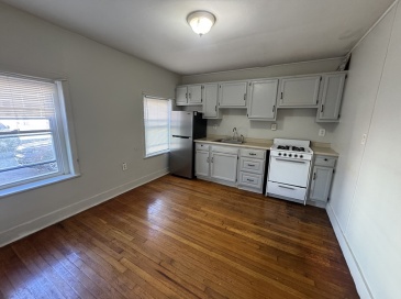 6 Jefferson, Winthrop, Massachusetts, 1 Bedroom Bedrooms, 2 Rooms Rooms,1 BathroomBathrooms,Residential Lease,For Rent,Jefferson,73439732