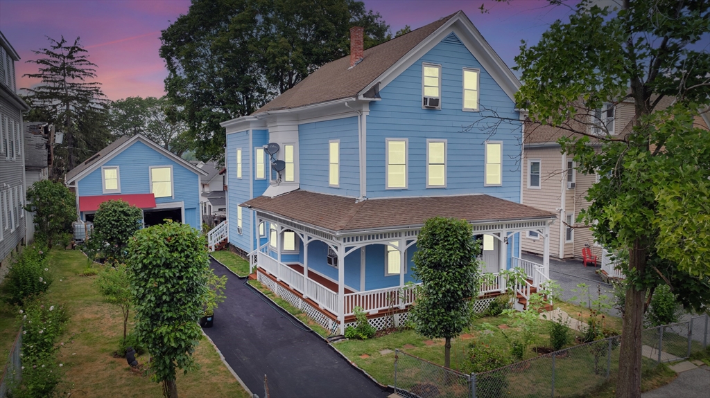 38 Clifton St, Worcester, Massachusetts, 8 Bedrooms Bedrooms, 16 Rooms Rooms,3 BathroomsBathrooms,Residential Income,For Sale,Clifton St,73415662