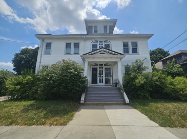 624-626 Coggeshall St, New Bedford, Massachusetts, 4 Bedrooms Bedrooms, 10 Rooms Rooms,2 BathroomsBathrooms,Residential Income,For Sale,Coggeshall St,73403969