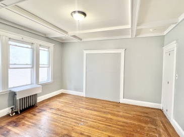 43 Hamilton Street, Everett, Massachusetts, 2 Bedrooms Bedrooms, 5 Rooms Rooms,1 BathroomBathrooms,Residential Lease,For Rent,Hamilton Street,73424550