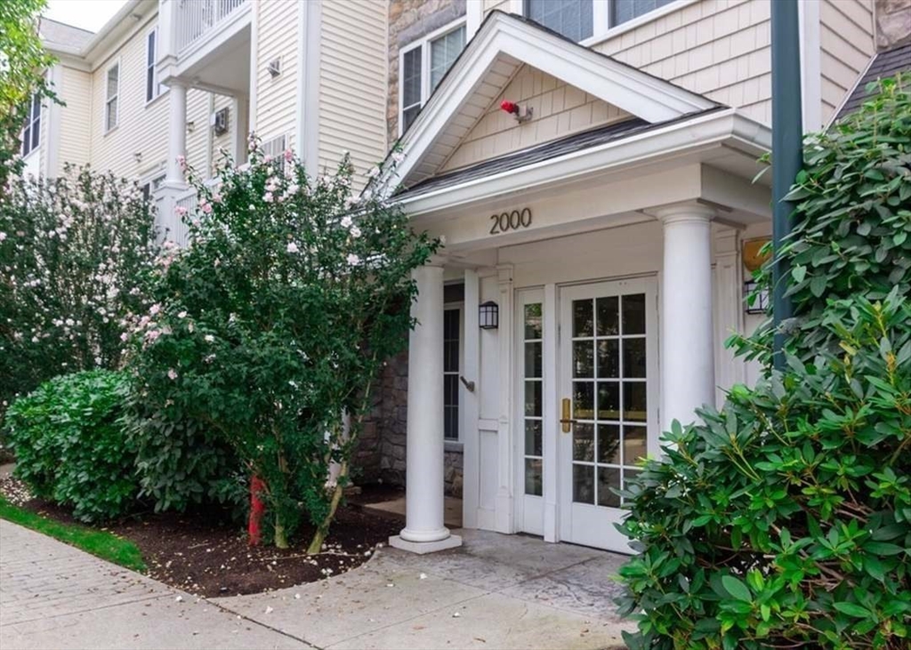 2201 Davenport Ave, Canton, Massachusetts, 1 Bedroom Bedrooms, 5 Rooms Rooms,1 BathroomBathrooms,Residential,For Sale,Davenport Ave,73399623