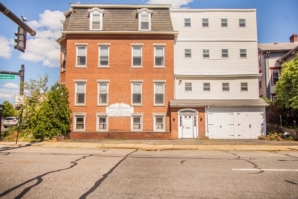 43 Highland St, Worcester, Massachusetts, ,Commercial Sale,For Sale,Highland St,73414193