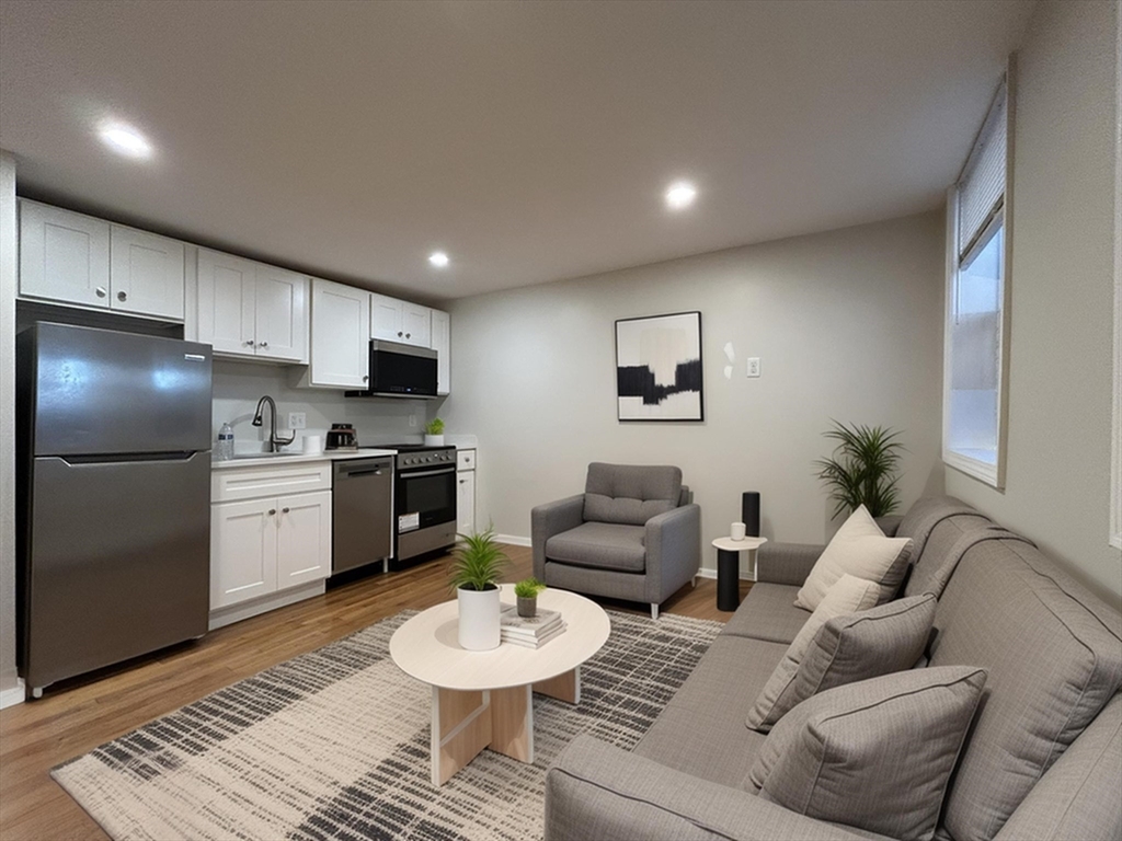 54 Irving St, Boston, Massachusetts, 1 Bedroom Bedrooms, 3 Rooms Rooms,1 BathroomBathrooms,Residential Lease,For Rent,Irving St,73438293