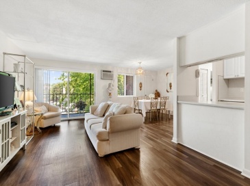 64 Main Street, Stoneham, Massachusetts, 2 Bedrooms Bedrooms, 5 Rooms Rooms,1 BathroomBathrooms,Residential,For Sale,Main Street,73411011 64 Main Street, Stoneham, Massachusetts, 2 Bedrooms Bedrooms, 5 Rooms Rooms,1 BathroomBathrooms,Residential,For Sale,Main Street,73411011