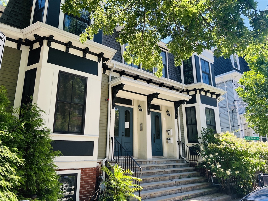 15 Boardman St, Cambridge, Massachusetts, 2 Bedrooms Bedrooms, 5 Rooms Rooms,2 BathroomsBathrooms,Residential Lease,For Rent,Boardman St,73432250