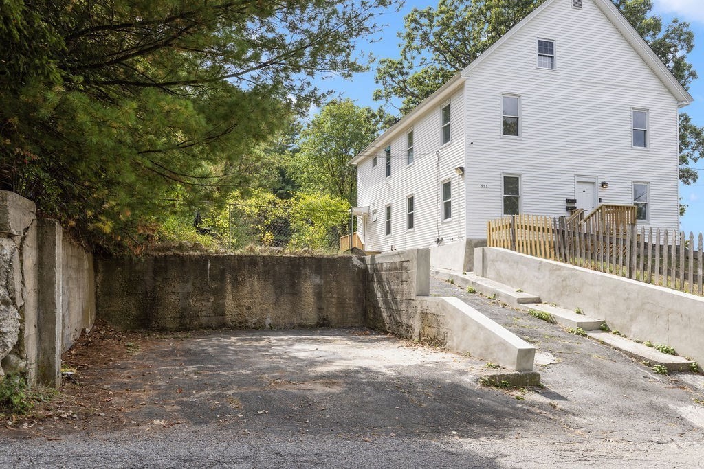 551 Chestnut St, Athol, Massachusetts, 3 Bedrooms Bedrooms, 7 Rooms Rooms,1 BathroomBathrooms,Residential Lease,For Rent,Chestnut St,73428409