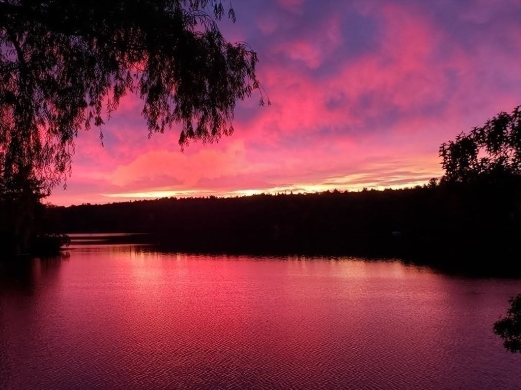 55 Wenuchas Trail, Groton, Massachusetts, 2 Bedrooms Bedrooms, 8 Rooms Rooms,3 BathroomsBathrooms,Residential,For Sale,Wenuchas Trail,73379501