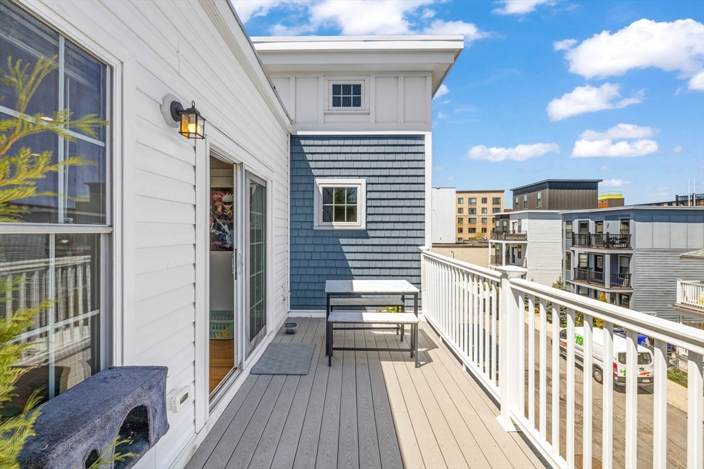 8 W Bellflower Street, Boston, Massachusetts, 15 Bedrooms Bedrooms, 30 Rooms Rooms,9.5 BathroomsBathrooms,Residential Income,For Sale,W Bellflower Street,73381895