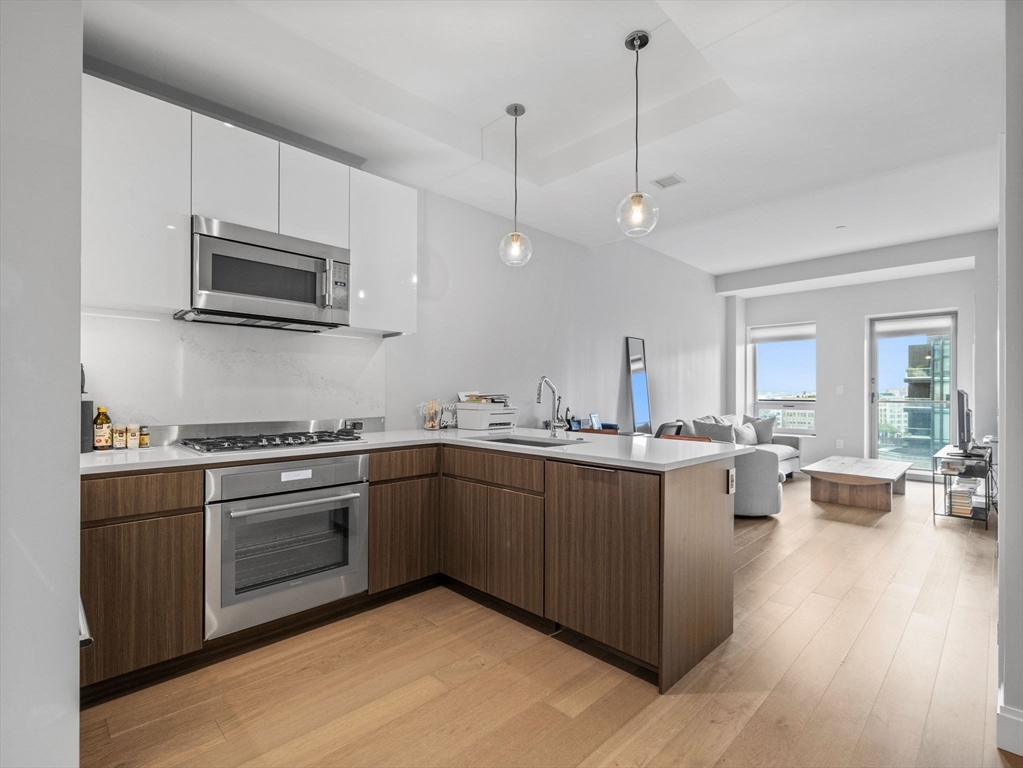 100 Shawmut Ave, Boston, Massachusetts, 1 Bedroom Bedrooms, 3 Rooms Rooms,1 BathroomBathrooms,Residential Lease,For Rent,Shawmut Ave,73402300