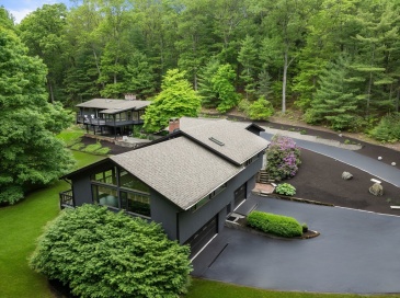 86 Myles Standish Rd, Weston, Massachusetts, 6 Bedrooms Bedrooms, 9 Rooms Rooms,4 BathroomsBathrooms,Residential,For Sale,Myles Standish Rd,73386874