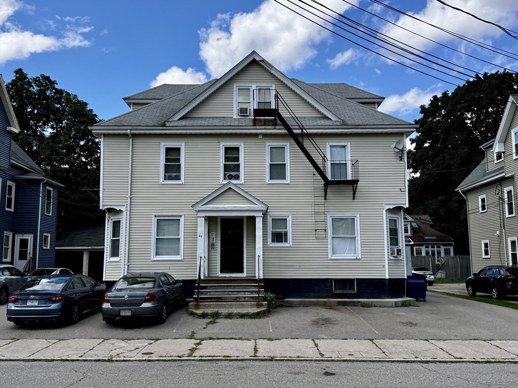 29 John Street, Attleboro, Massachusetts, 1 Bedroom Bedrooms, 3 Rooms Rooms,1 BathroomBathrooms,Residential Lease,For Rent,John Street,73416412