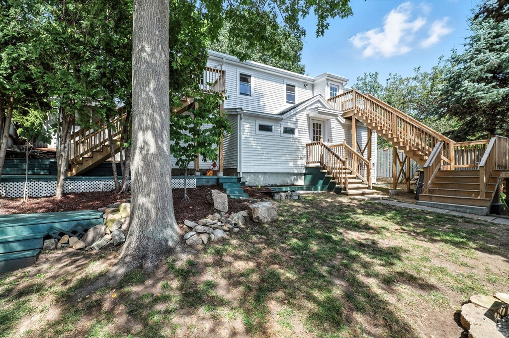 45B Warner Street, Gloucester, Massachusetts, 4 Bedrooms Bedrooms, 8 Rooms Rooms,2 BathroomsBathrooms,Residential Income,For Sale,Warner Street,73419819