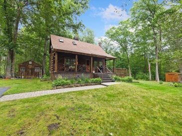 18 Birch Rd, Hamilton, Massachusetts, 2 Bedrooms Bedrooms, 4 Rooms Rooms,1 BathroomBathrooms,Residential,For Sale,Birch Rd,73394978 18 Birch Rd, Hamilton, Massachusetts, 2 Bedrooms Bedrooms, 4 Rooms Rooms,1 BathroomBathrooms,Residential,For Sale,Birch Rd,73394978