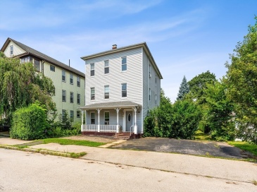 18 Fairbanks, Worcester, Massachusetts, 6 Bedrooms Bedrooms, 12 Rooms Rooms,3 BathroomsBathrooms,Residential Income,For Sale,Fairbanks,73408278