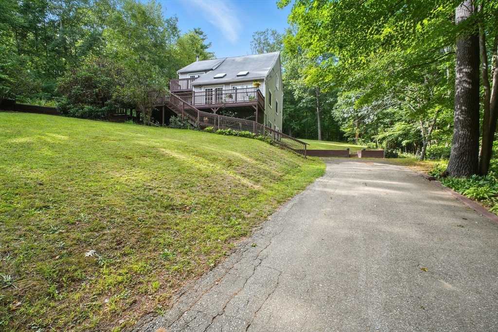 71 N Wales Rd, Holland, Massachusetts, 4 Bedrooms Bedrooms, 6 Rooms Rooms,2 BathroomsBathrooms,Residential,For Sale,N Wales Rd,73425195