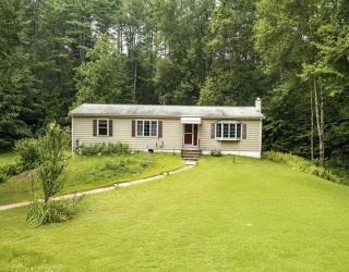 58 Daniel Shays Hwy, Pelham, Massachusetts, 3 Bedrooms Bedrooms, 6 Rooms Rooms,2 BathroomsBathrooms,Residential,For Sale,Daniel Shays Hwy,73416996