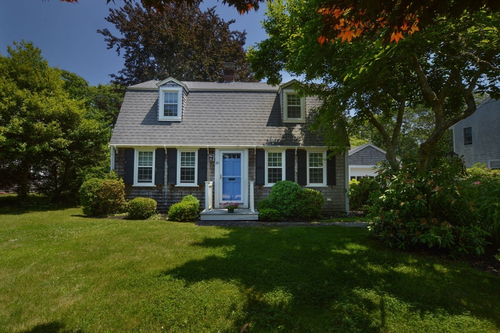 110 Teaticket Path, Falmouth, Massachusetts, 3 Bedrooms Bedrooms, 6 Rooms Rooms,1.5 BathroomsBathrooms,Residential,For Sale,Teaticket Path,73395022