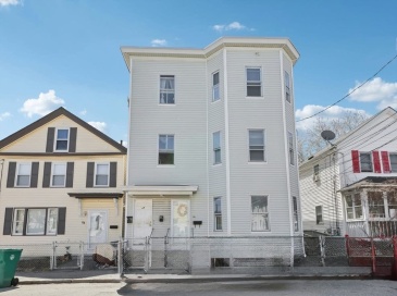 47-49 Walnut St, Lowell, Massachusetts, 11 Bedrooms Bedrooms, 23 Rooms Rooms,4.5 BathroomsBathrooms,Residential Income,For Sale,Walnut St,73364393