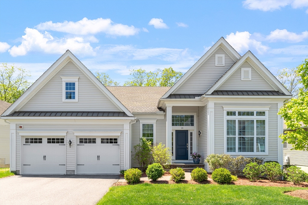 13 West View Lane, Stow, Massachusetts, 2 Bedrooms Bedrooms, 7 Rooms Rooms,3 BathroomsBathrooms,Residential,For Sale,West View Lane,73374711