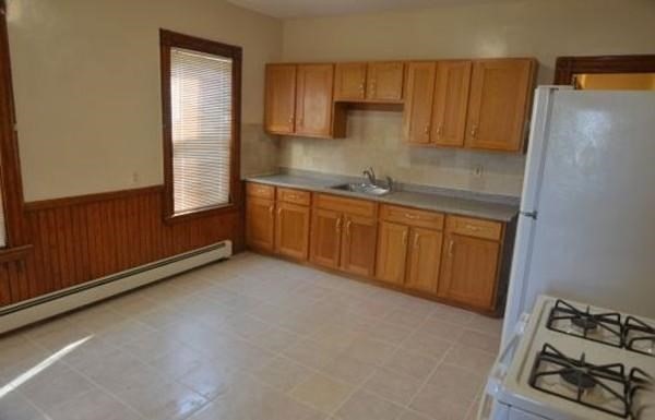 22 Norton Street, Boston, Massachusetts, 3 Bedrooms Bedrooms, 6 Rooms Rooms,1 BathroomBathrooms,Residential Lease,For Rent,Norton Street,73358129