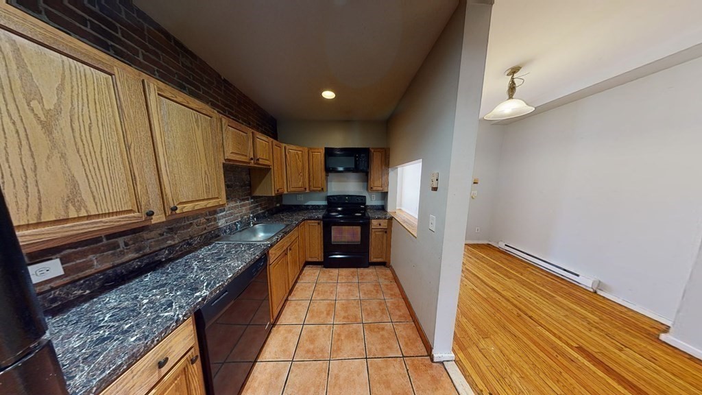 2 Moreland Street, Boston, Massachusetts, 3 Bedrooms Bedrooms, 6 Rooms Rooms,2 BathroomsBathrooms,Residential Lease,For Rent,Moreland Street,73387079